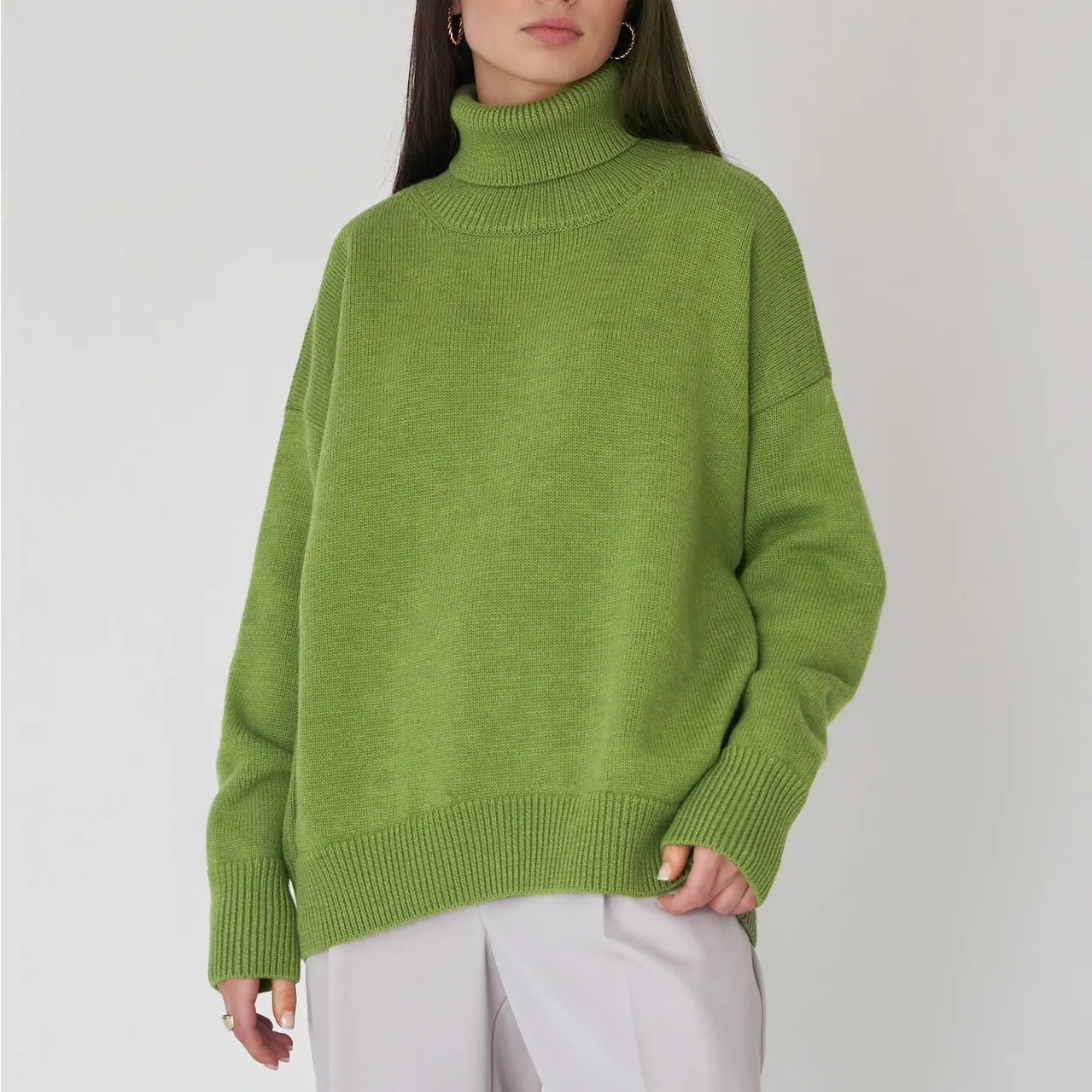 Elise Oversized Turtleneck Sweater for Women – Soft and Warm Knit Sweater with Timeless Style