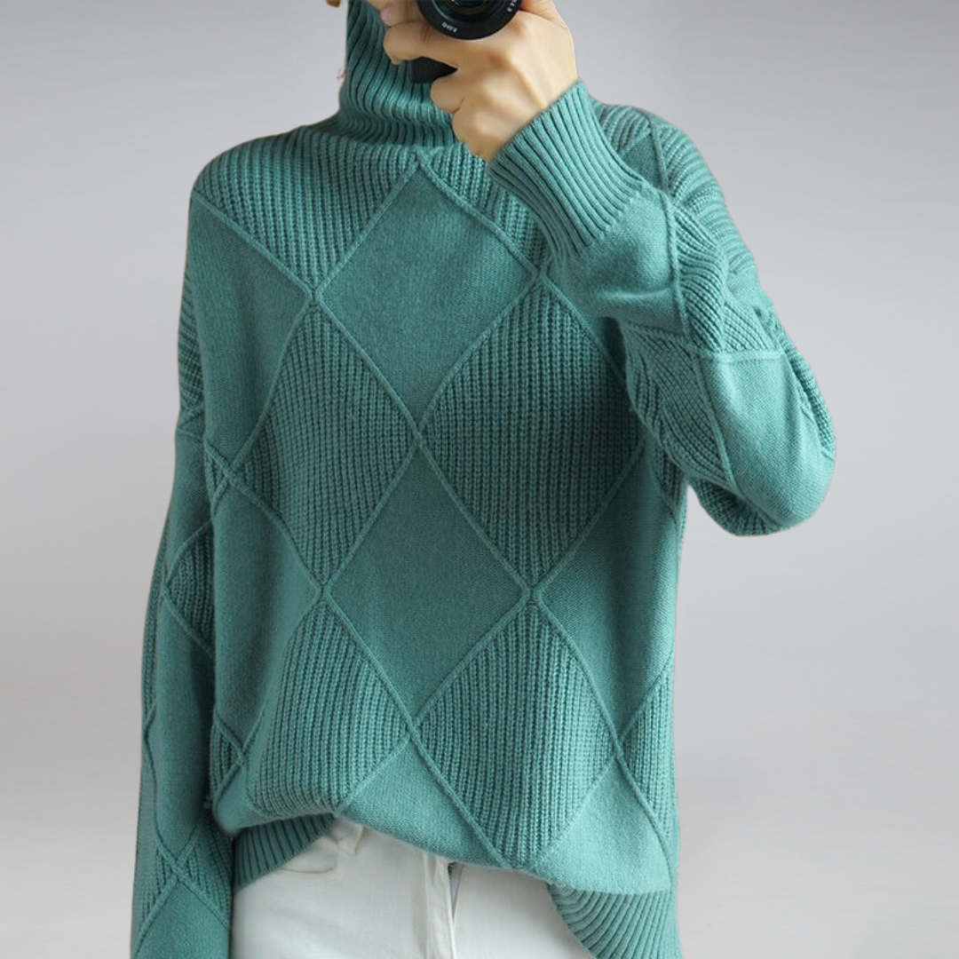 Luciana Pull Woman – Elegant Turtleneck in Soft Cashmere & Timeless Chic