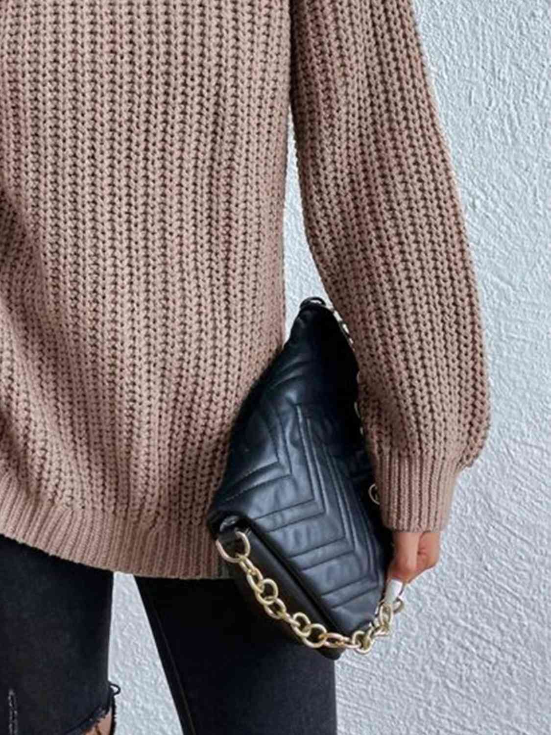 Angela Pull Woman – Ribbed Turtleneck Sweater with Chic Side Slit for Elegant Autumn/Winter