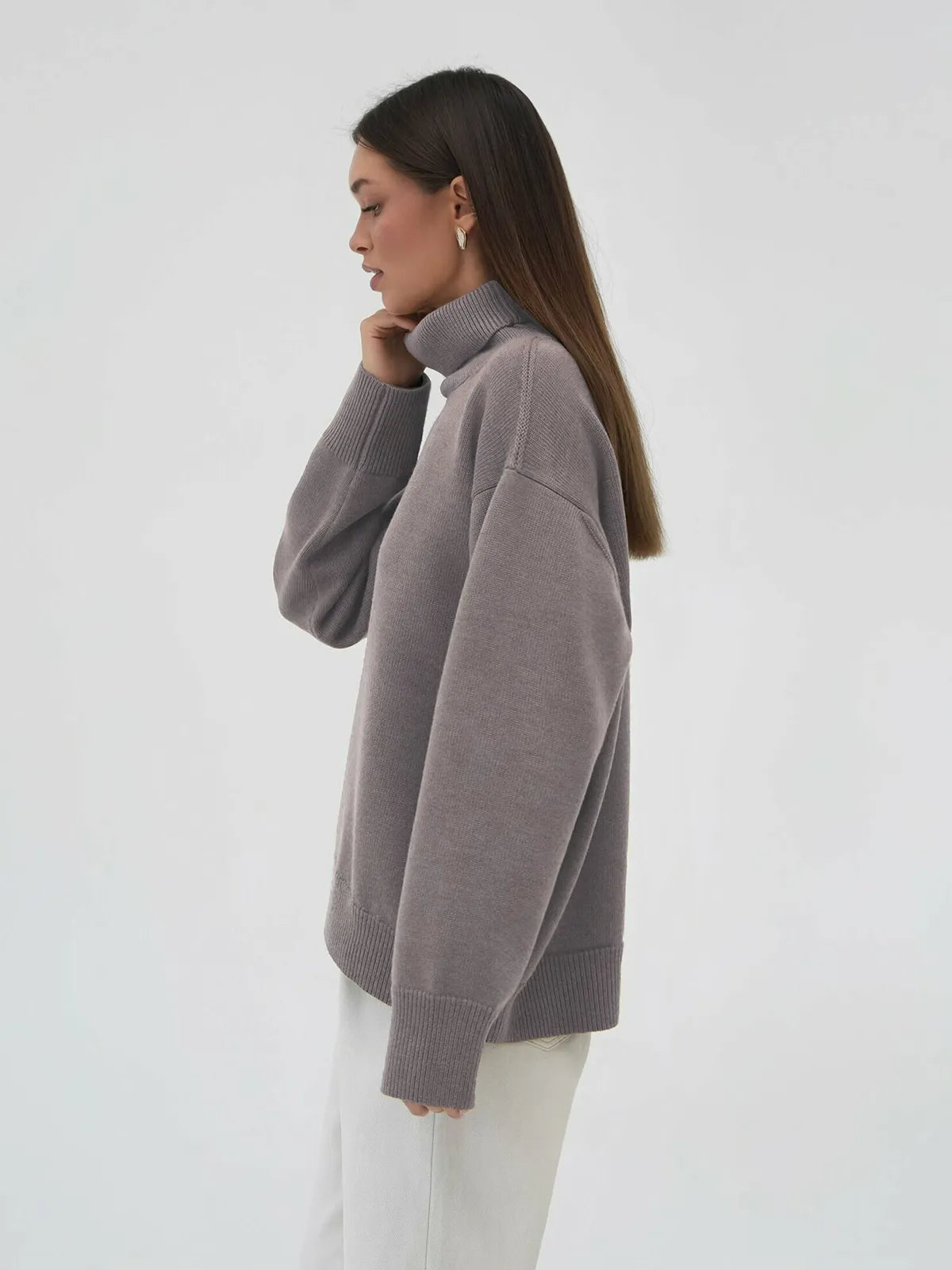 Elise Oversized Turtleneck Sweater for Women – Soft and Warm Knit Sweater with Timeless Style