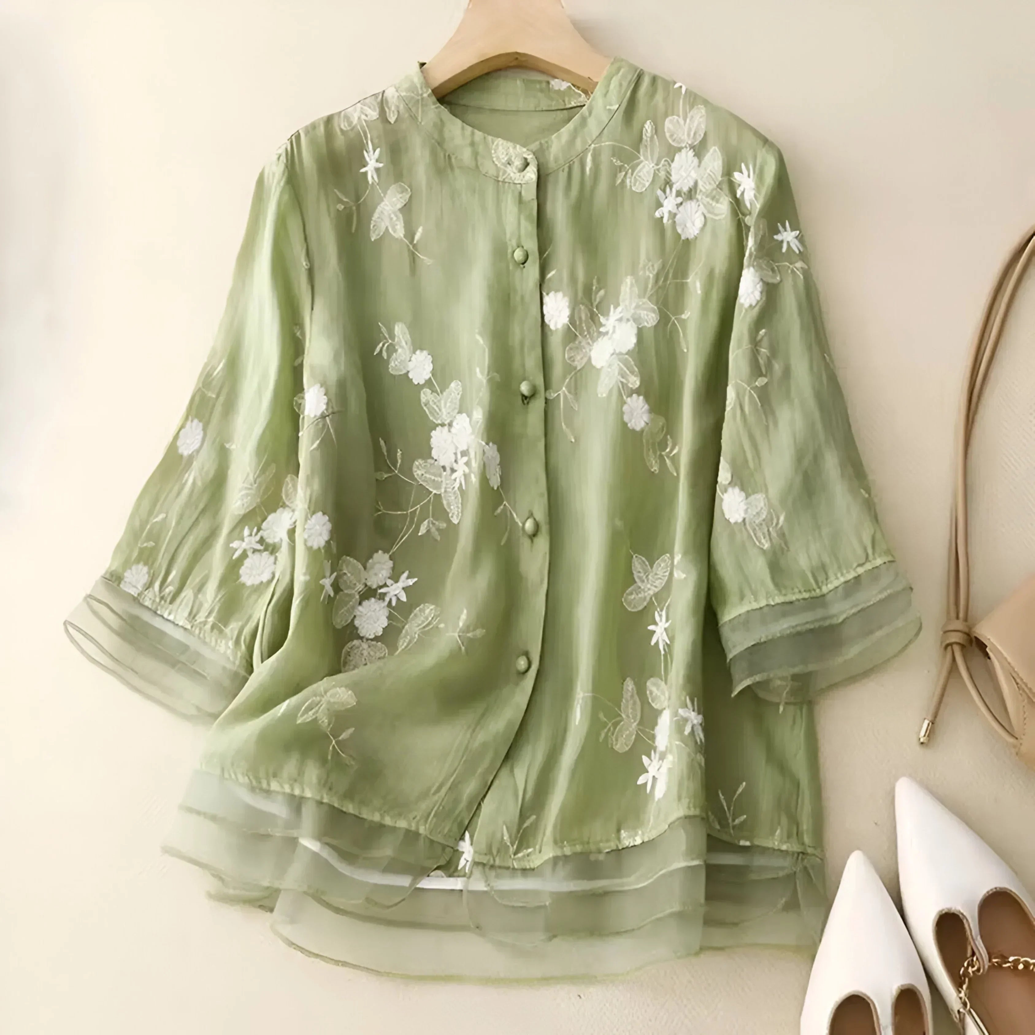 Emily Blouse Femme – Elegant Floral Blouse in Airy Fabric with Classic Cut