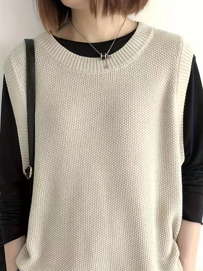 Vanya Sleeveless Sweater Woman – Comfortable Straight Cut & Classic Round Neck