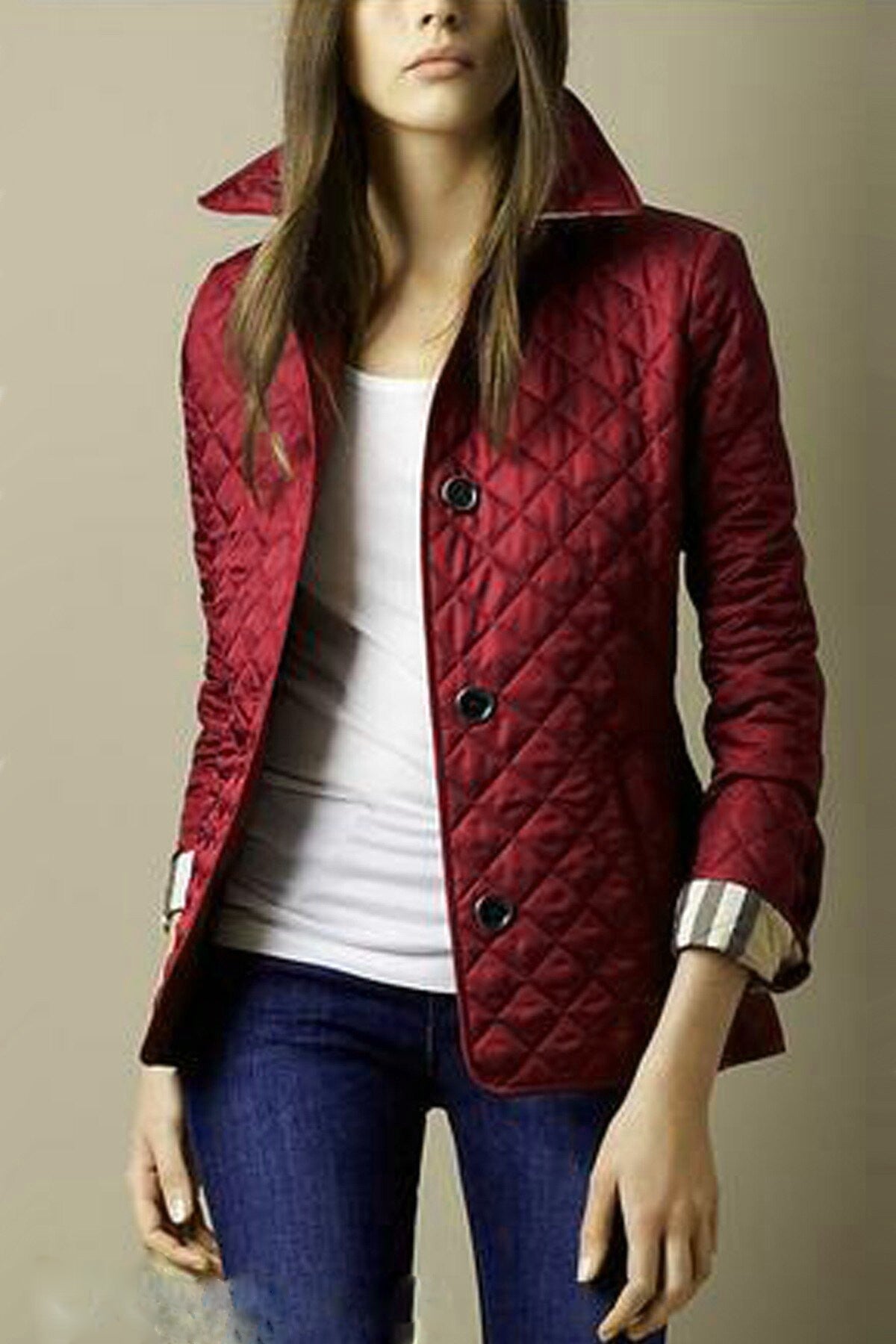 Clara Quilted Jacket – Elegant and Comfortable Jacket with Refined Details and Fitted Design