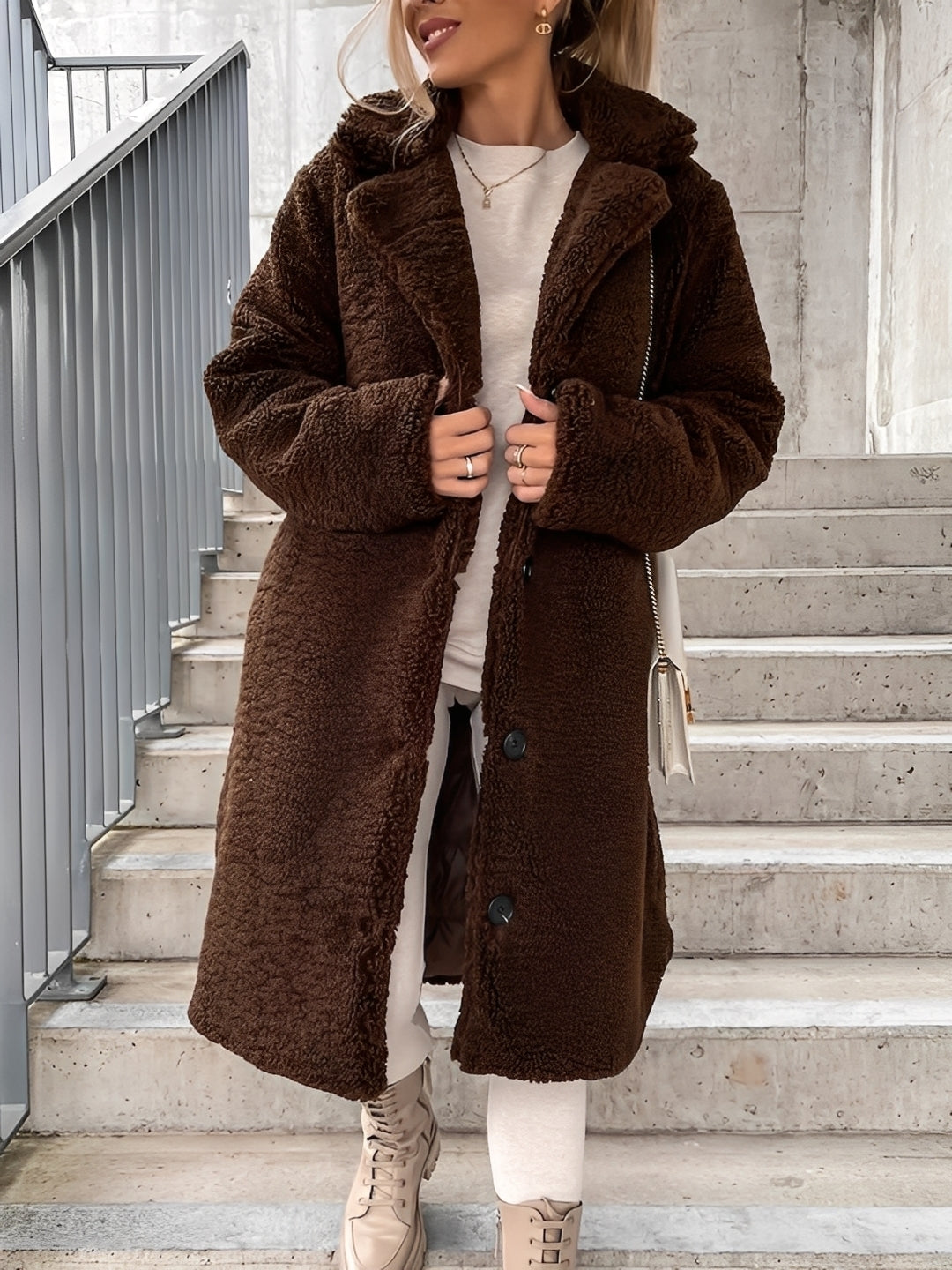 Olive – Women's Fleece Jacket – Soft and Warm Winter Coat with Modern and Feminine Cut