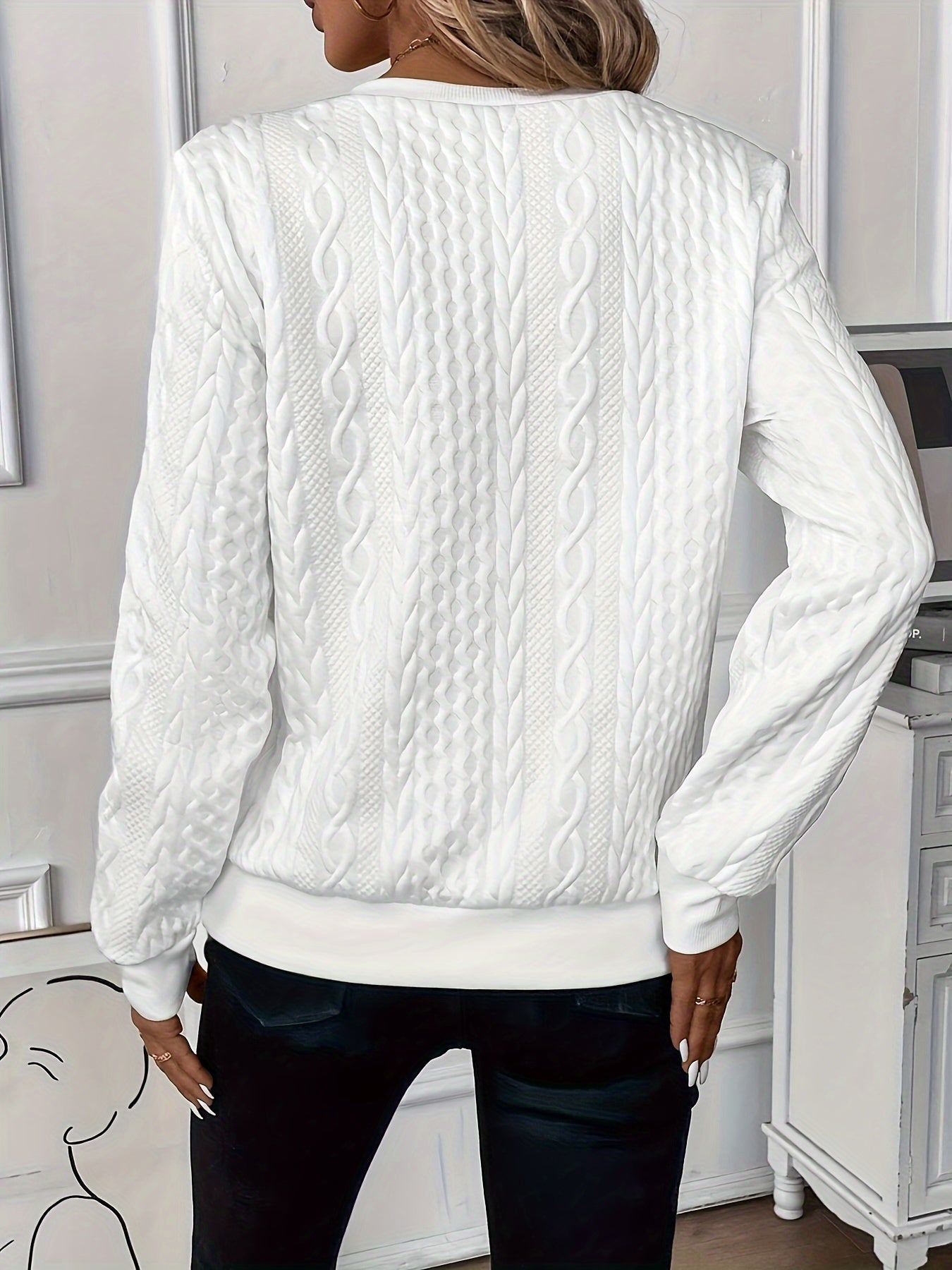 Amora Women's Pullover in Soft Knit – Daily Comfort & Casual Elegance