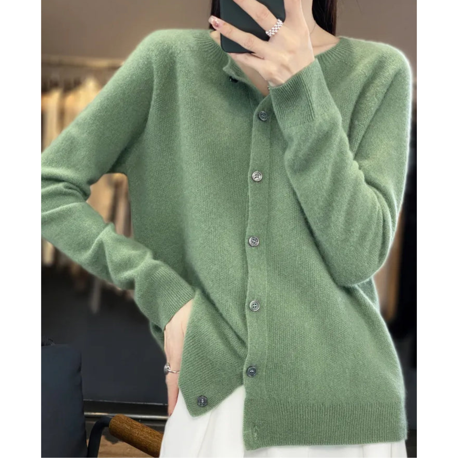Mercy Cardigan Femme – Elegant Cardigan in Merino Wool & Soft Cashmere with Round Neck
