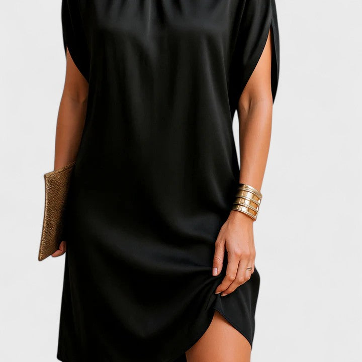 V-Neck Summer Dress – Breathable Fabric & Lightweight Feel