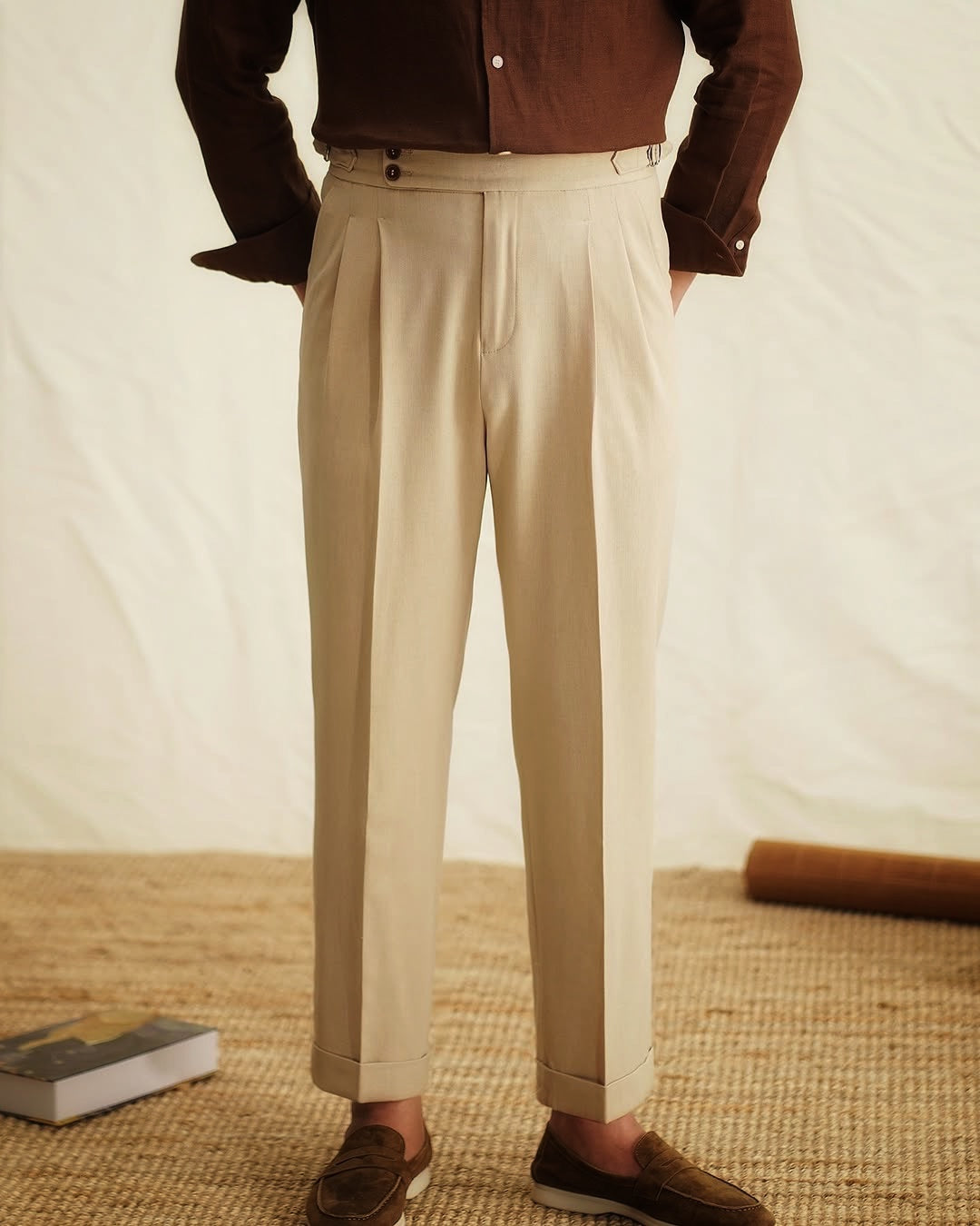 High-Waisted Trousers with Side Buckle – Tailored Fit