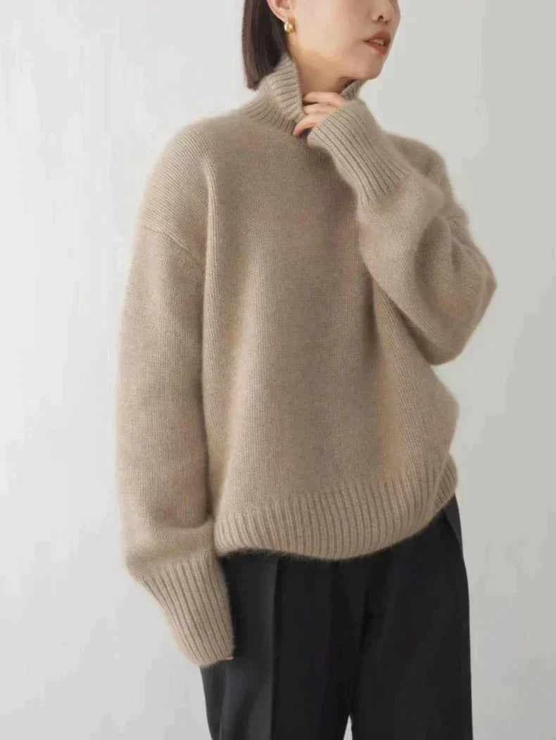 Lynn Pull Femme – Turtleneck in Soft Wool & Elegant for Chic Winter Look