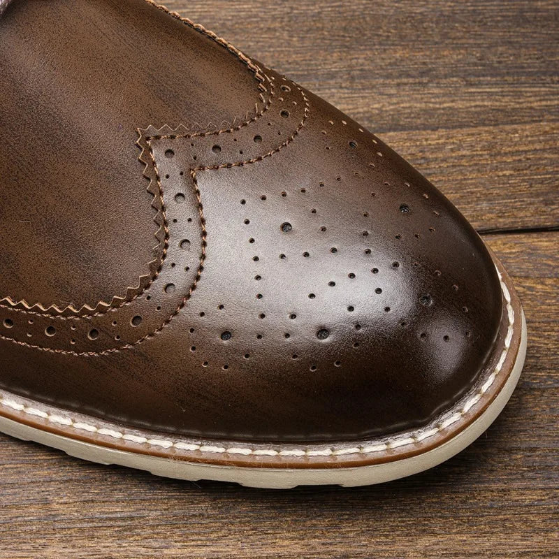 Men’s Brogue Oxford Shoes – Classic Wingtip Design with Cushioned Sole