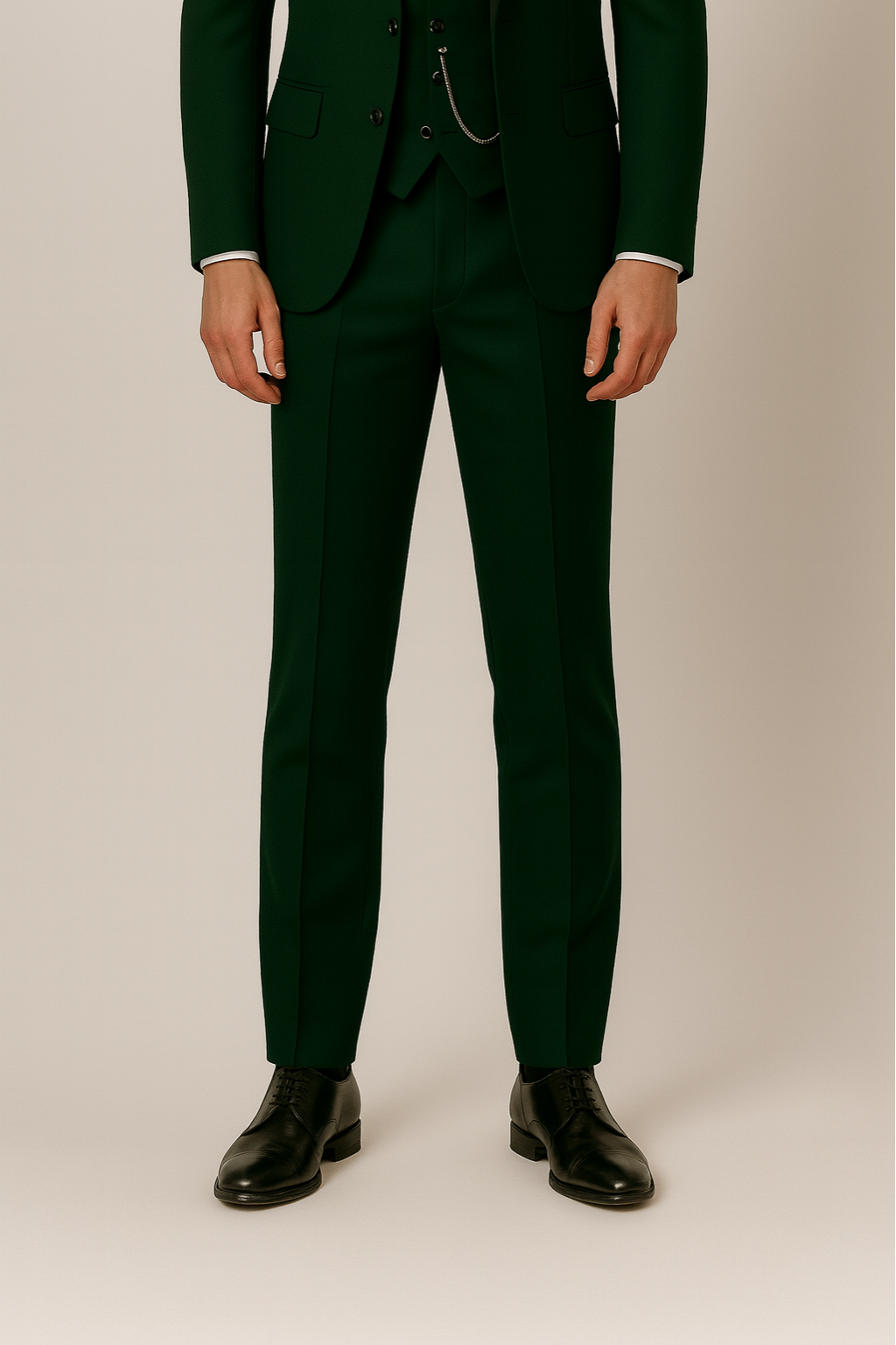 Men’s Dark Green Three-Piece Suit – Tailored, Contrast Lapel