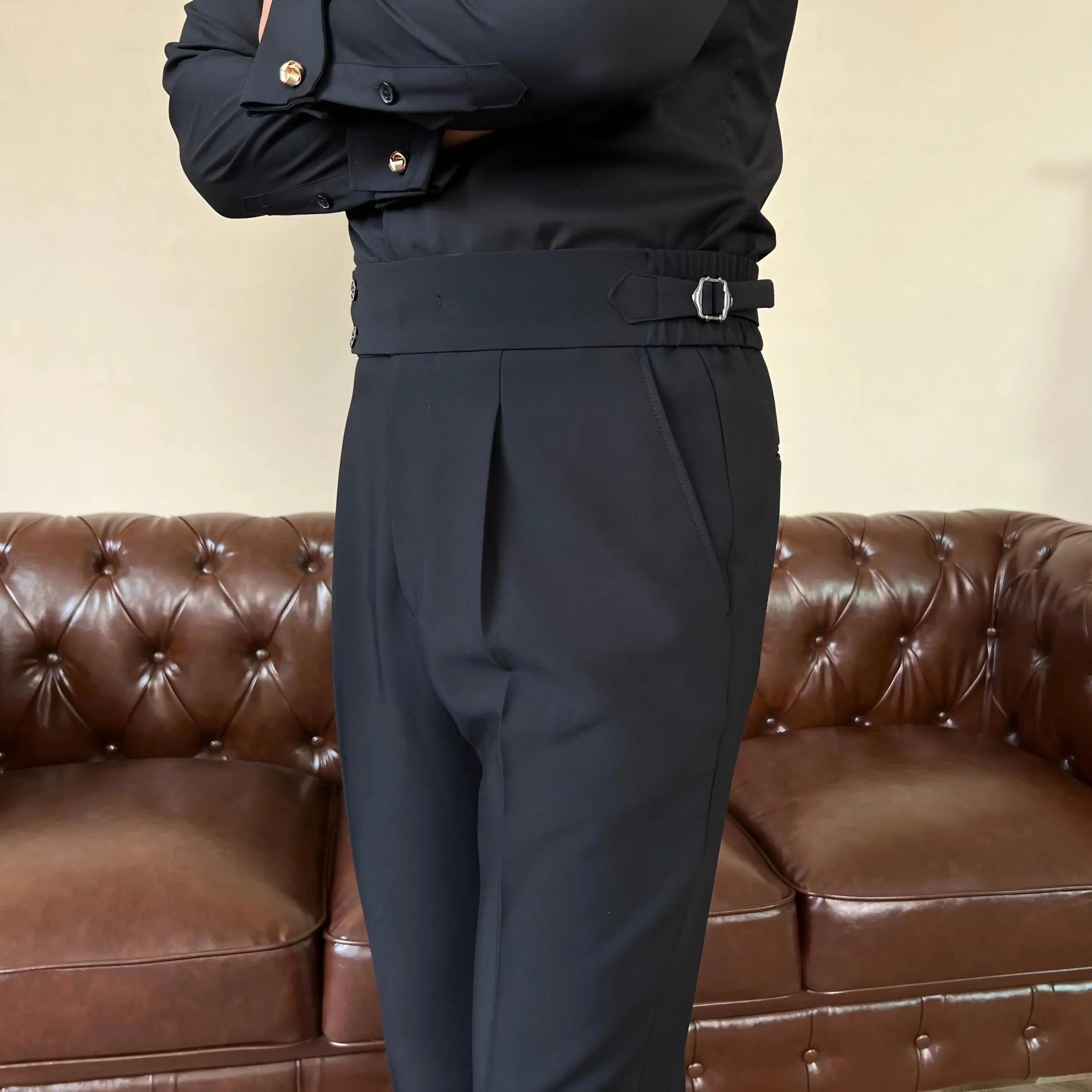 Men’s Pleated Trousers – Side-Tab Adjusters and Stretch Fit for Modern Tailoring