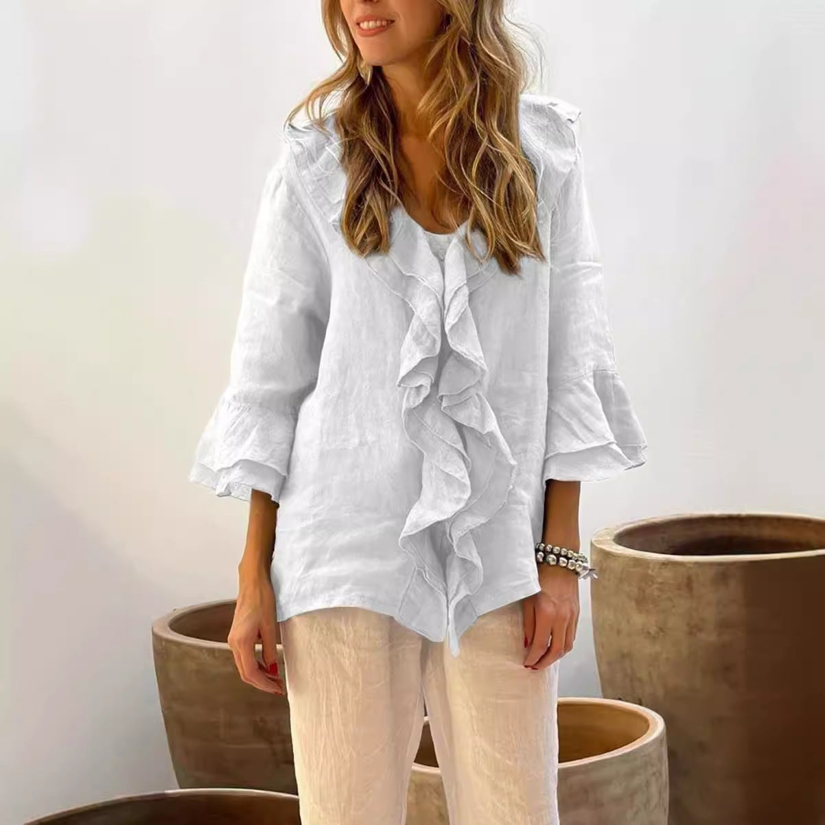 Phoebe Blouse Femme – Elegant Blouse with Ruffles & Flared Sleeves for a Casual Chic Look