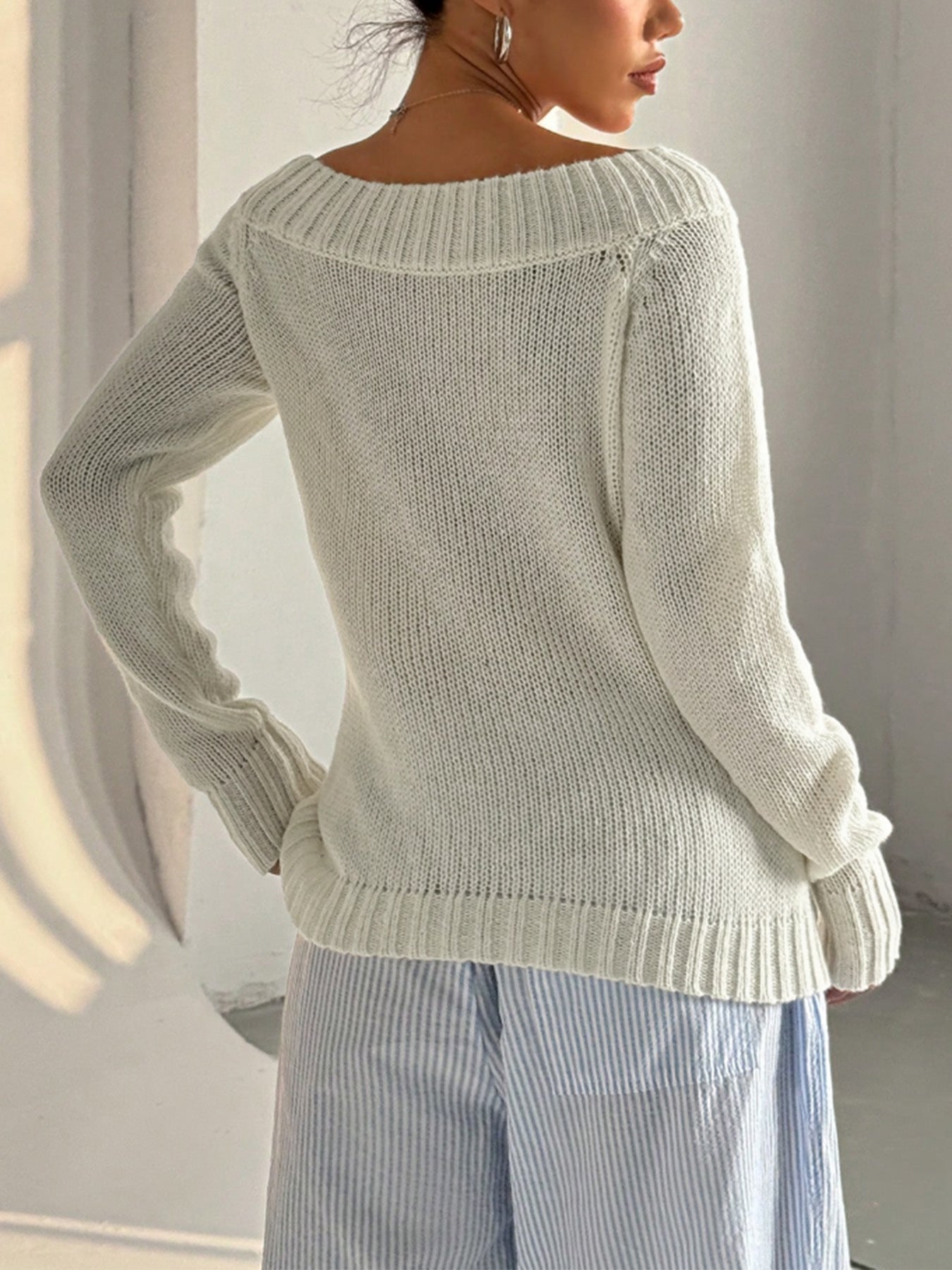 Melanie Pull Woman – Elegant Off-Shoulder Knit & Soft Knit Autumn/Winter