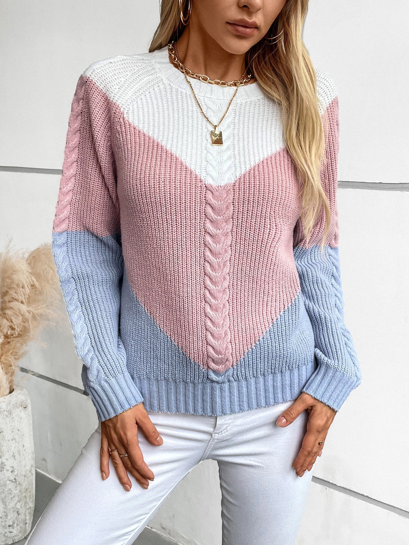 Serenity Pull Femme – Soft Twisted Knit with Chic Contrasting Pattern Autumn/Winter
