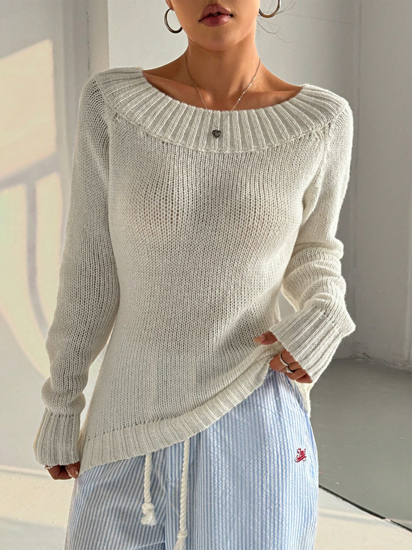 Melanie Pull Woman – Elegant Off-Shoulder Knit & Soft Knit Autumn/Winter