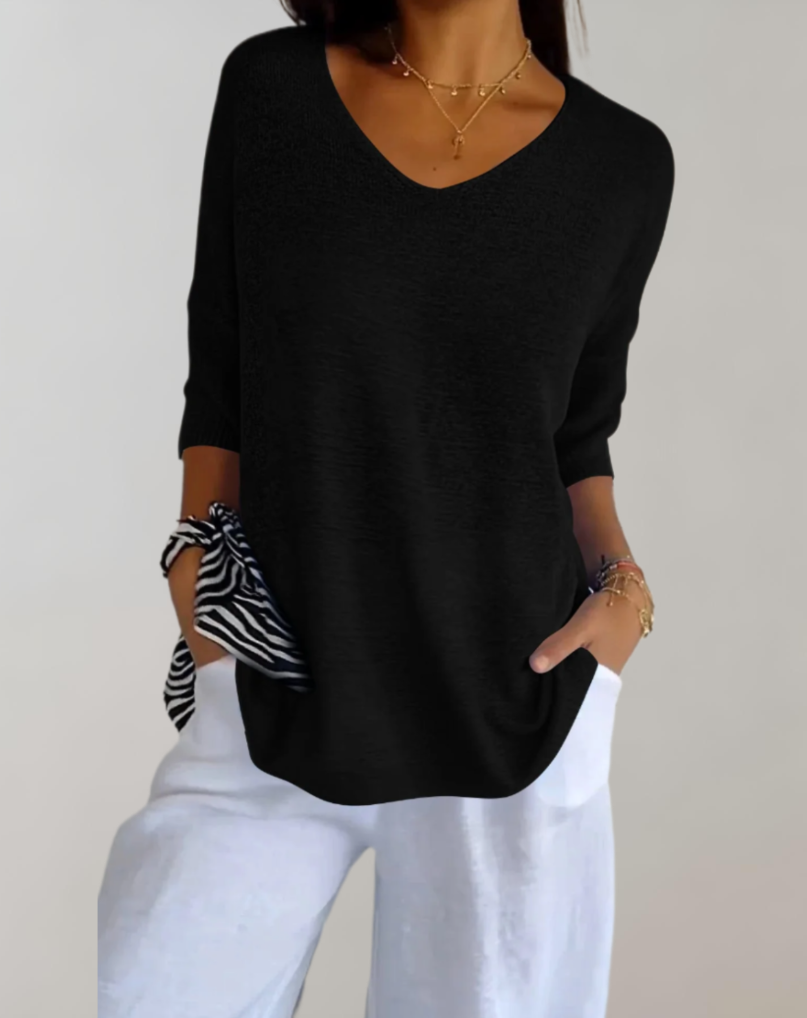 Marise Knitted Top Woman – Light Long Top with V-Neck & Elegant Casual Look