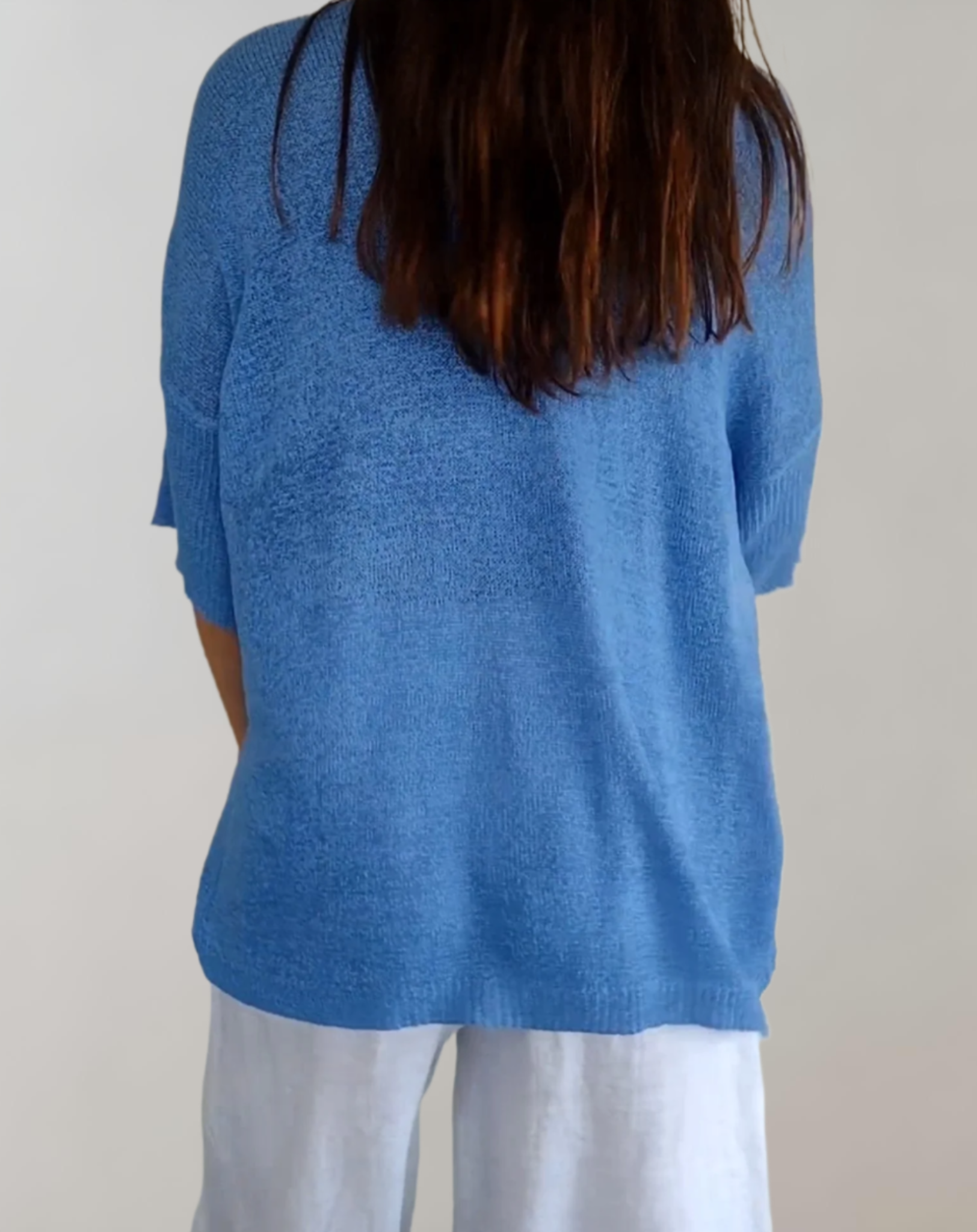 Marise Knitted Top Woman – Light Long Top with V-Neck & Elegant Casual Look