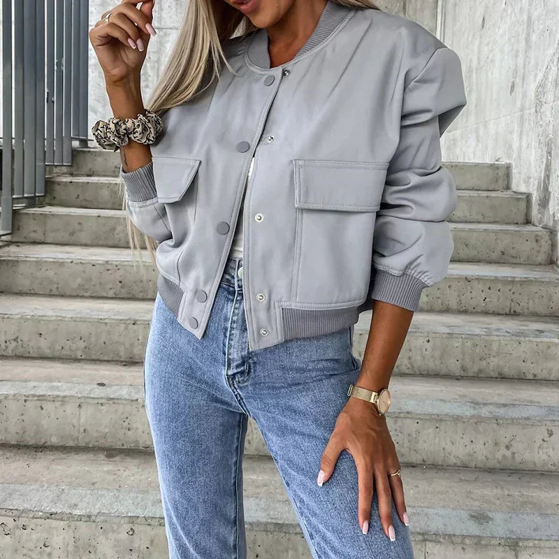 Paula Bomber Jacket Woman – Short Style with Flap Pockets & Trendy Urban Look