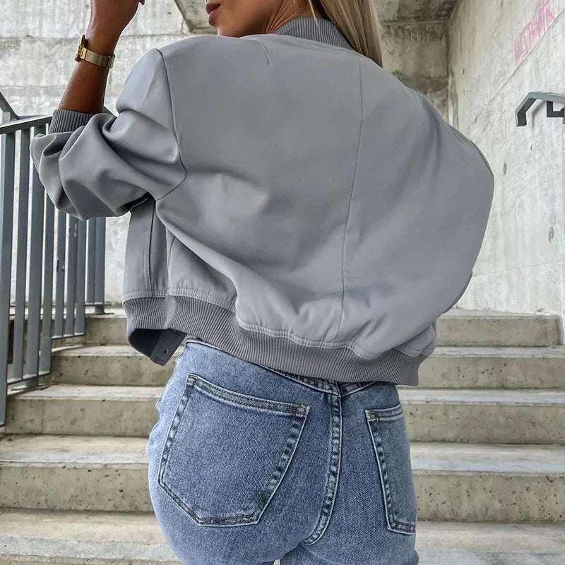Paula Bomber Jacket Woman – Short Style with Flap Pockets & Trendy Urban Look