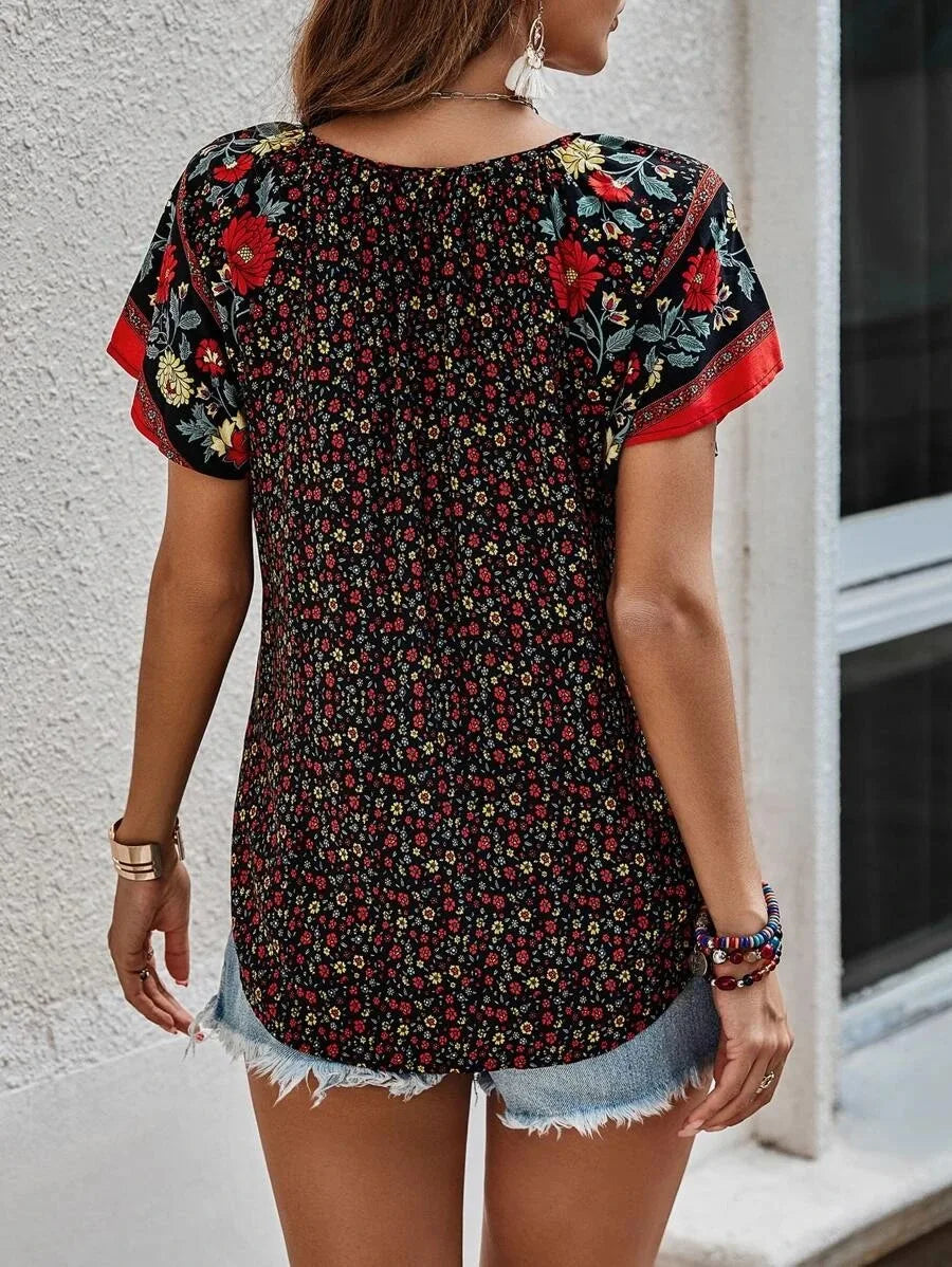 Blouse Femme Kataleya – Elegant Short Sleeve Top with Timeless Cut & Versatile Style