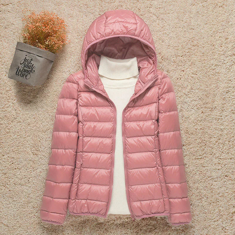 Daphne Mid-Season Jacket Women – Lightweight Down Jacket with Elegant Hood & Slim Fit