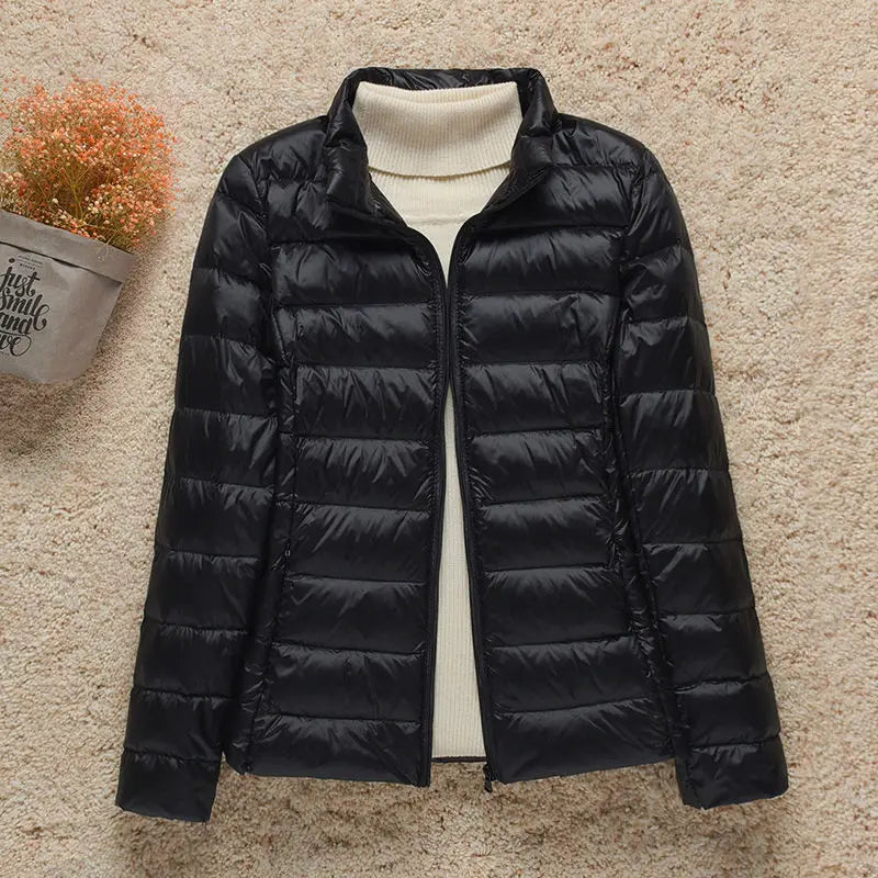 Daphne Mid-Season Jacket Women – Lightweight Down Jacket with Elegant Hood & Slim Fit