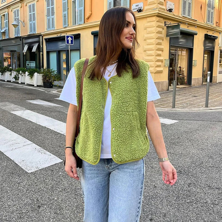 Eveline Teddy Vest for Women – Trendy and Fitted Jacket for All Occasions