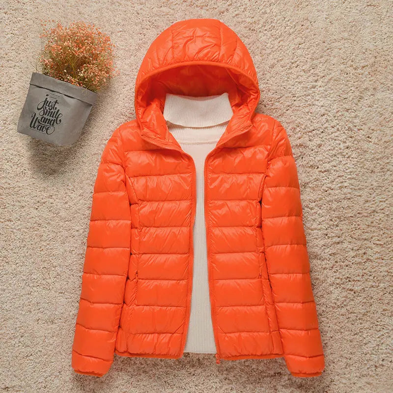 Daphne Mid-Season Jacket Women – Lightweight Down Jacket with Elegant Hood & Slim Fit