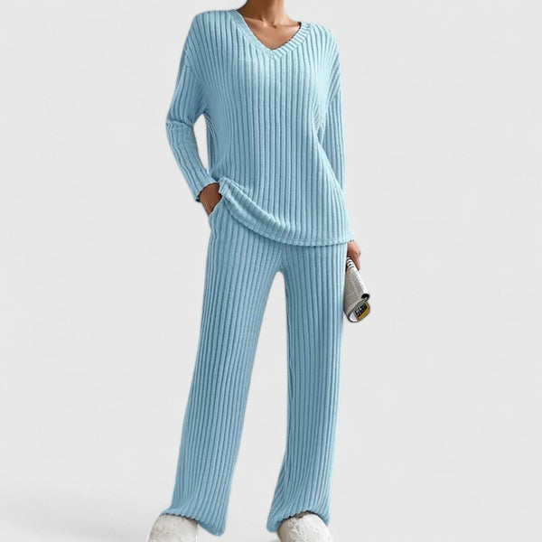 V-Neck Knit Women's Sweater – Lightweight Feel & Flattering Silhouette