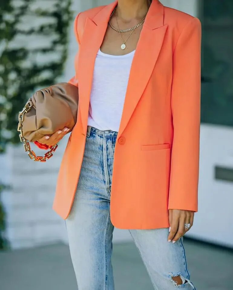 Raine Blazer Woman - Oversize Cut, Simple Buttoning, Notched Collar - Tailored Elegance for Office and Evenings