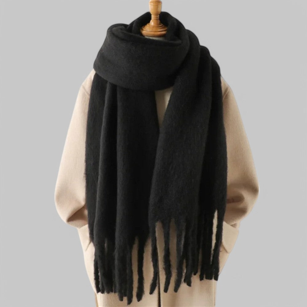 Soft Oversized Scarf – Classic Winter Wrap with Fringed Ends