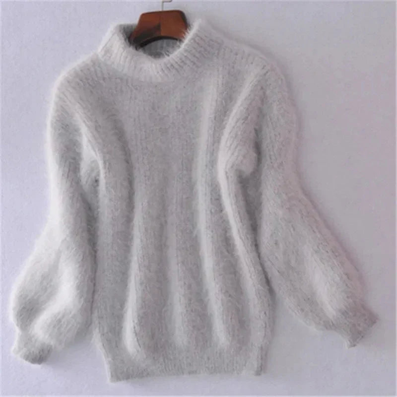 Taylor Pull Woman – Soft Fluffy Sweatshirt in Light Blue, Warmth & Casual Winter Style