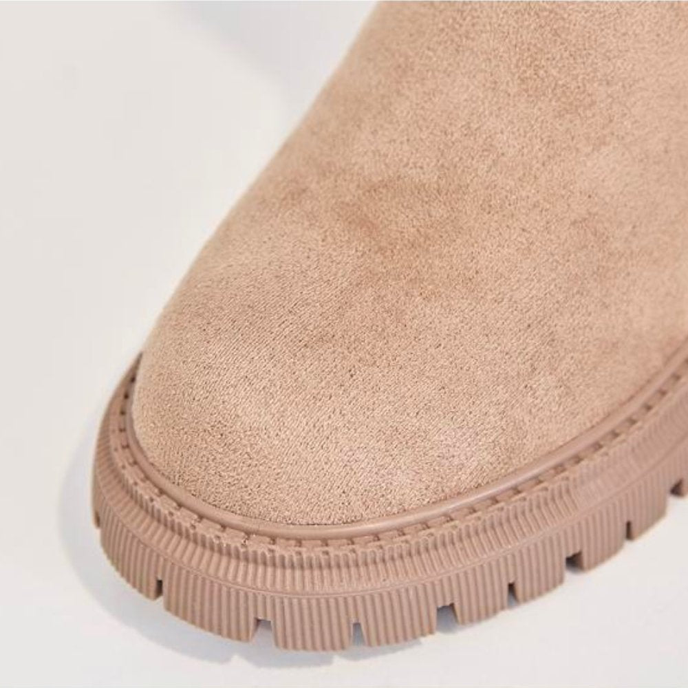 Women’s Black Ankle Winter Boots – Faux Fur Lined, Zip, Lug Sole