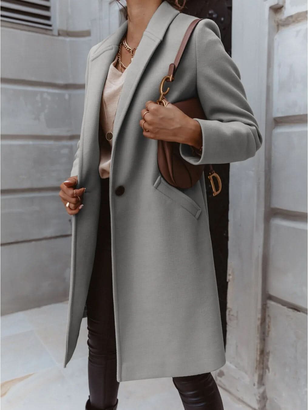 Women’s Long Tailored Coat – Elegant Structured Overcoat for Smart Layering