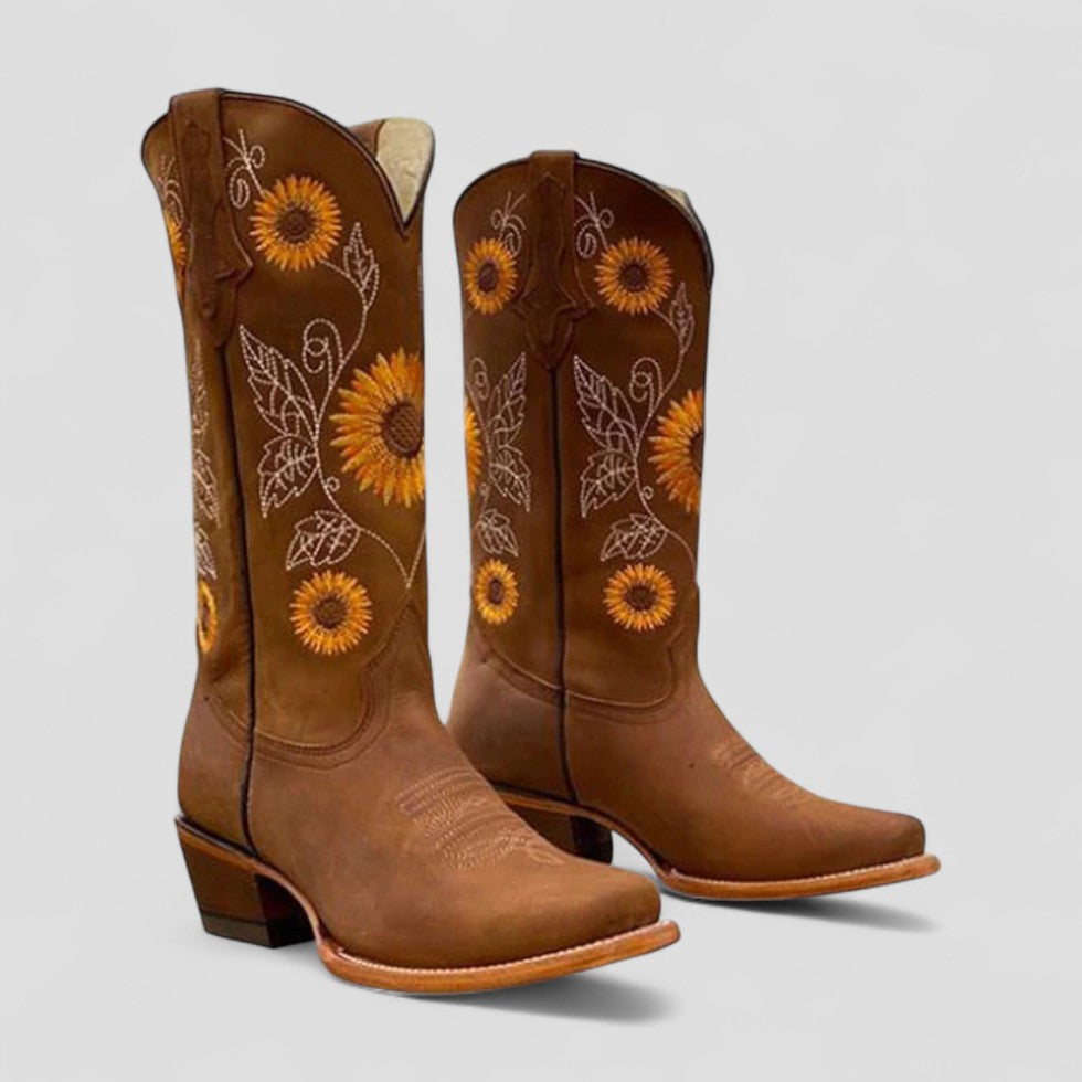 Women’s Western Cowboy Boots – Floral Embroidery Design