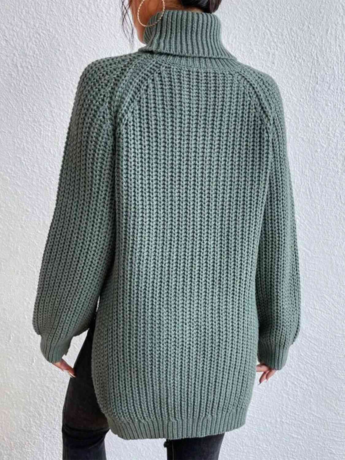 Angela Pull Woman – Ribbed Turtleneck Sweater with Chic Side Slit for Elegant Autumn/Winter