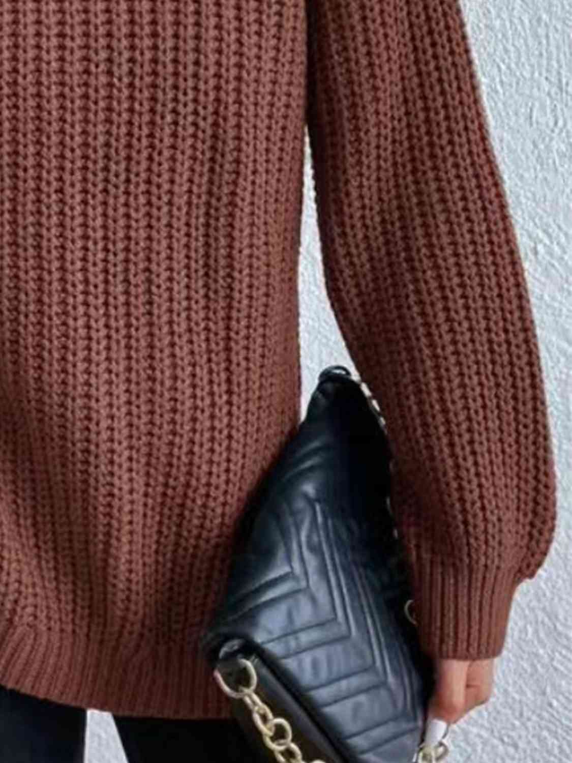Angela Pull Woman – Ribbed Turtleneck Sweater with Chic Side Slit for Elegant Autumn/Winter