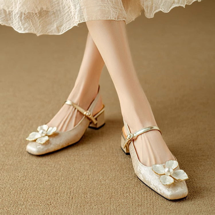 Annie | Eloise Elegant Pumps