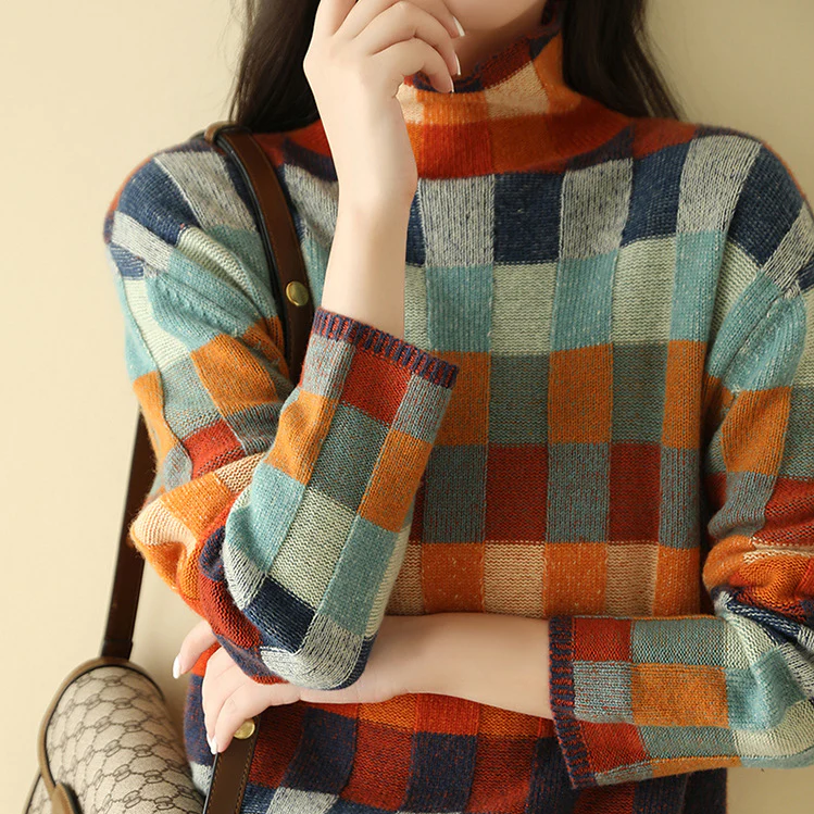 Scarlett Women's Sweater – Luxurious Cashmere Plaid Sweater with Elegant Style & Ultimate Comfort