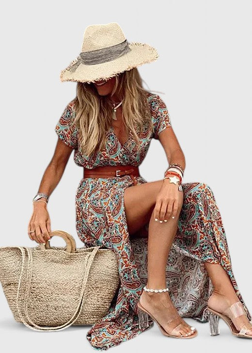 Boho Summer Maxi Dress – Flattering Silhouette & Waist-Defining Fit