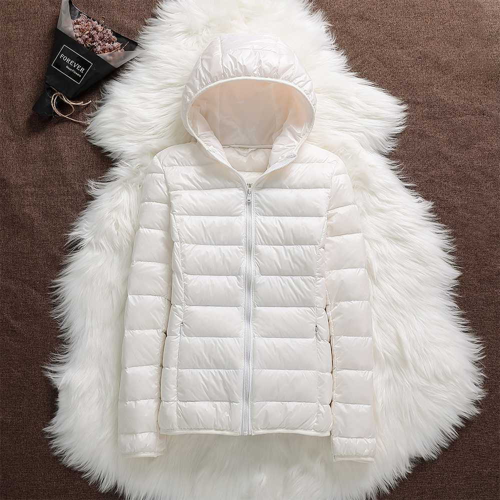 Aria Femme Waterproof Jacket – Lightweight, Versatile & Elegant with Removable Hood