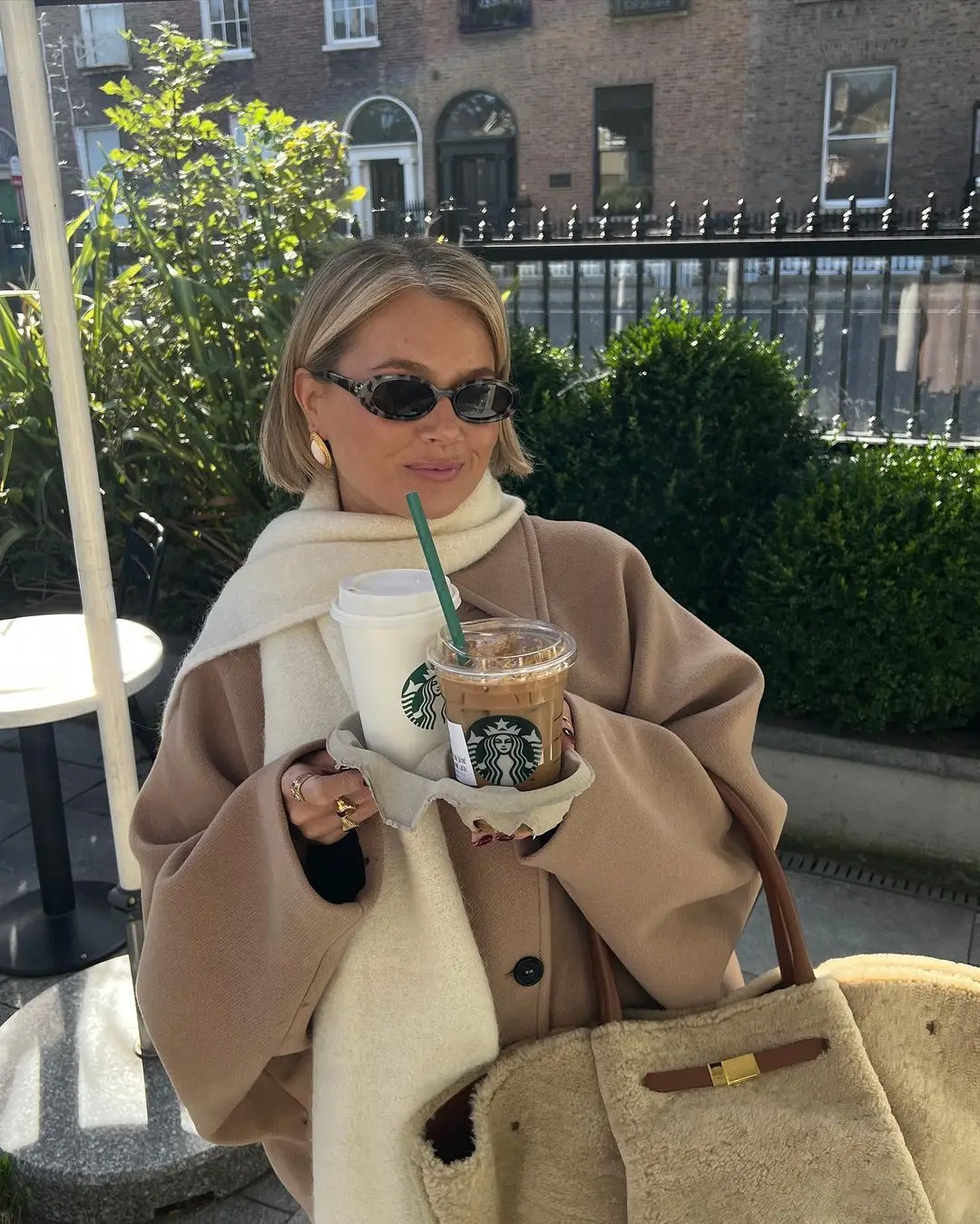 Amélie Woman Oversize Coat – Elegant Soft & Trendy Wool Coat for Winter