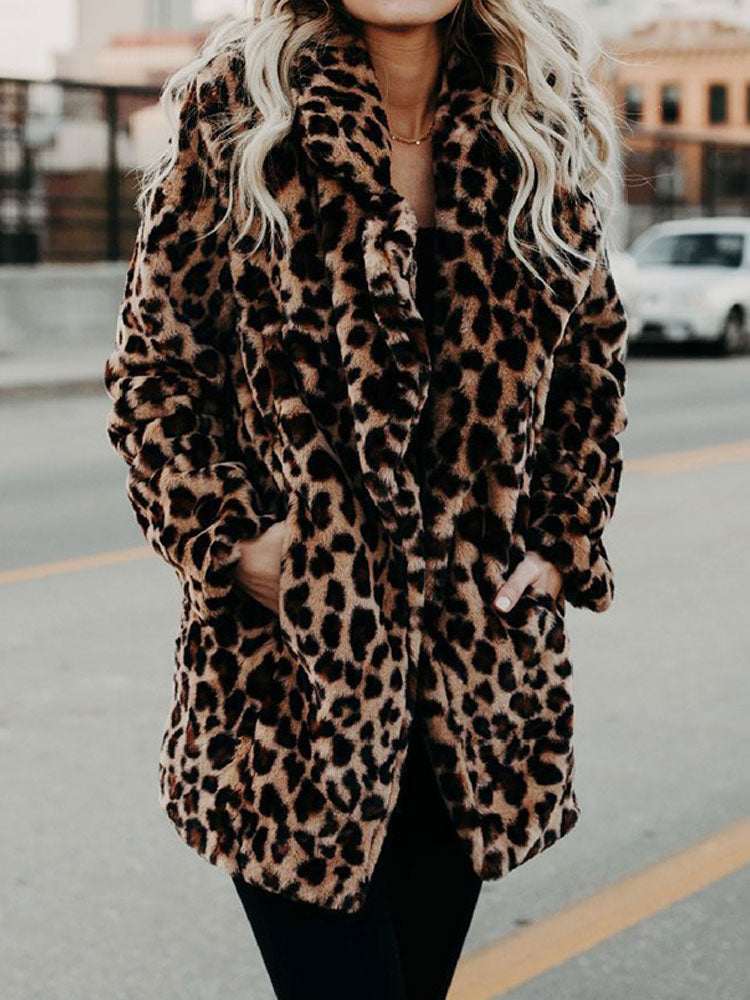Fresia Winter Jacket Women – Leopard Pattern, Oversize Collar & Warm Lining