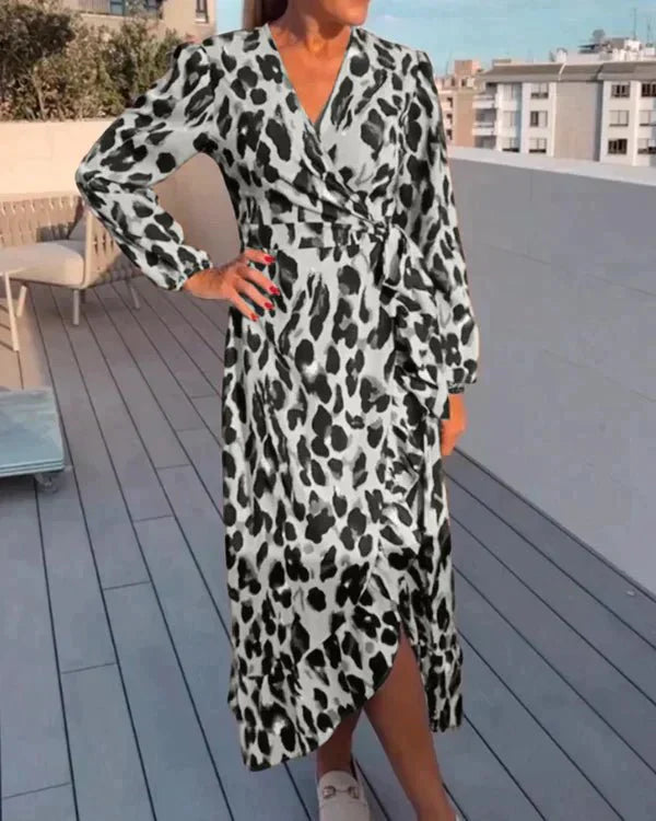 Chic and Stylish Wrap Dress with Leopard Print for Women