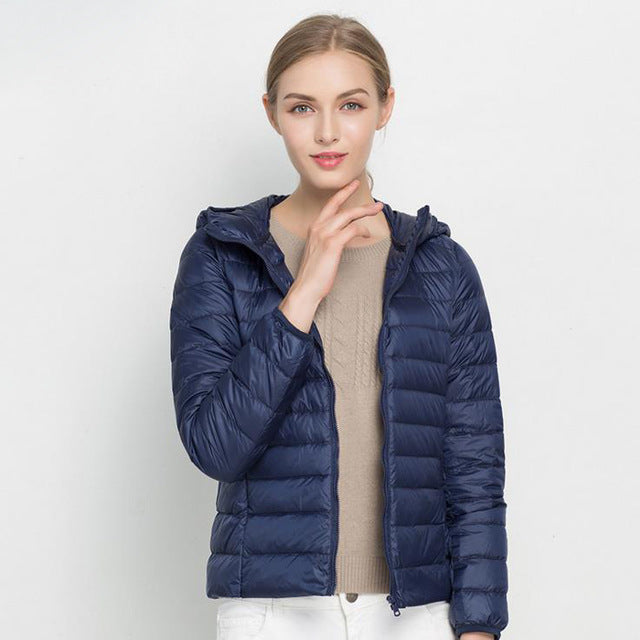 Autumn Lightweight Women's Down Jacket – Mid-Season Jacket with Hood & Daily Comfort