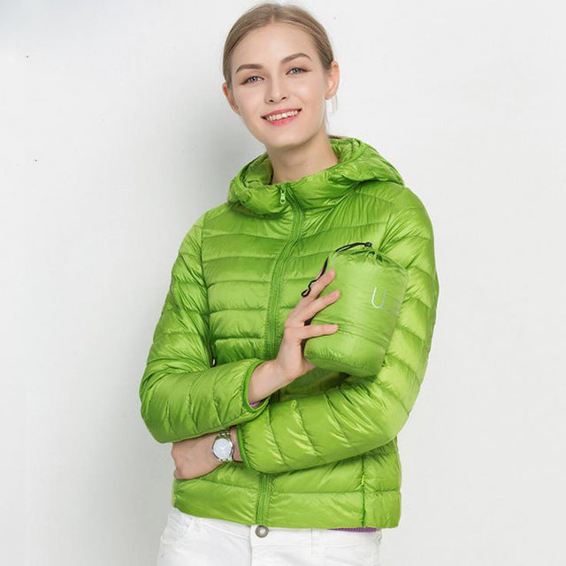 Autumn Lightweight Women's Down Jacket – Mid-Season Jacket with Hood & Daily Comfort