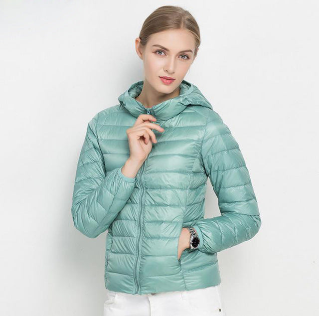 Autumn Lightweight Women's Down Jacket – Mid-Season Jacket with Hood & Daily Comfort