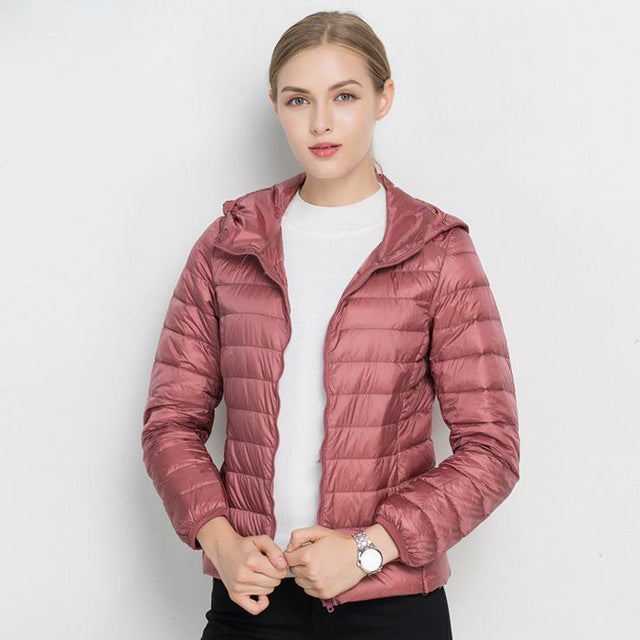 Autumn Lightweight Women's Down Jacket – Mid-Season Jacket with Hood & Daily Comfort