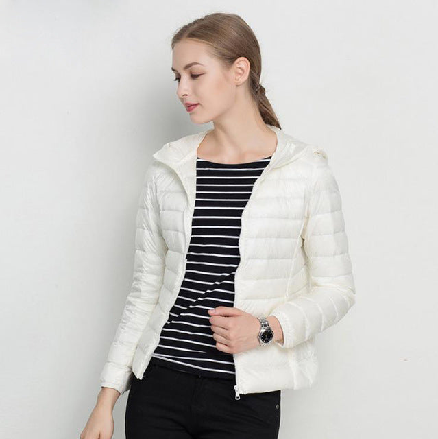 Autumn Lightweight Women's Down Jacket – Mid-Season Jacket with Hood & Daily Comfort